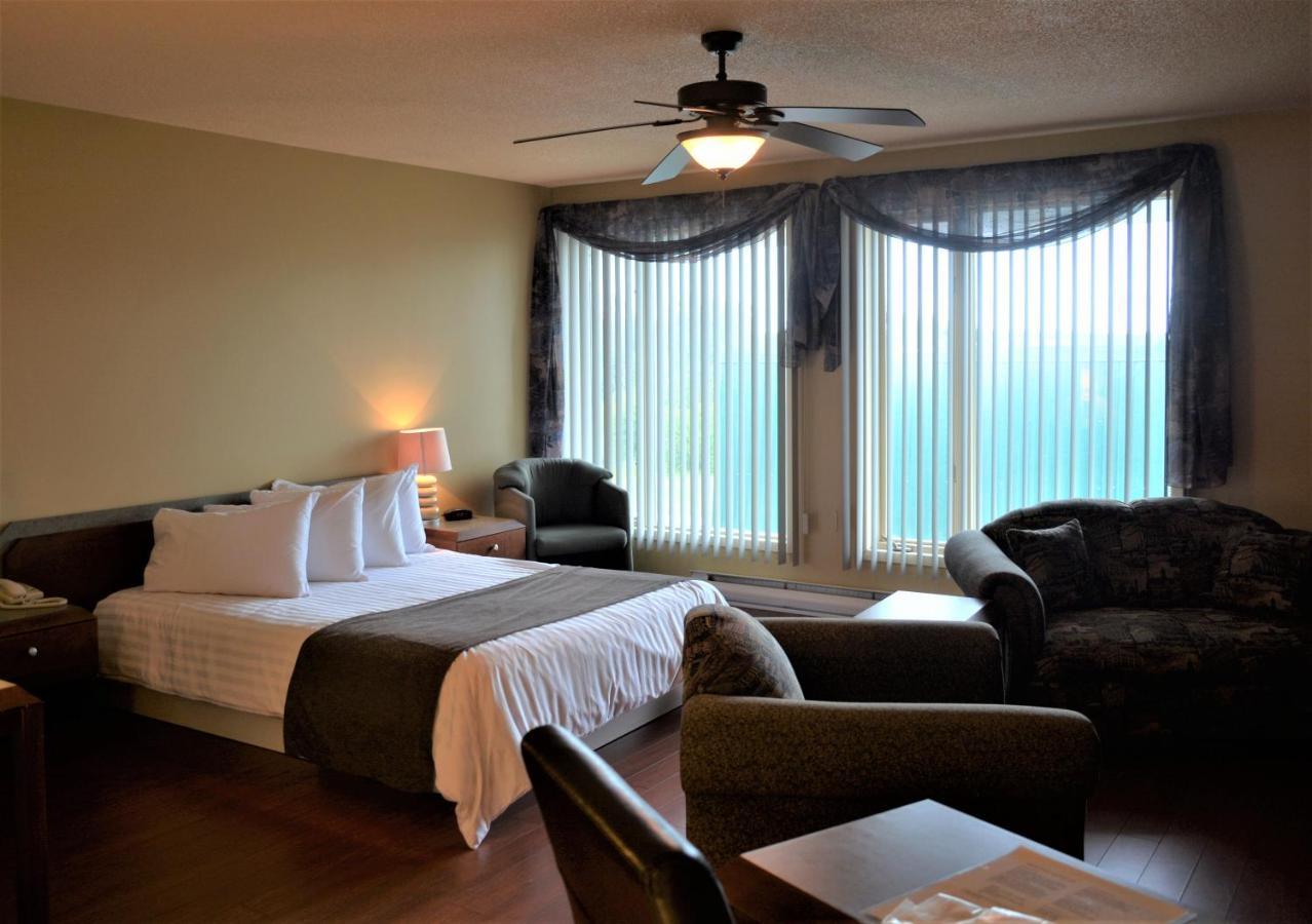 Motel Quatre Saisons Forestville Εξωτερικό φωτογραφία